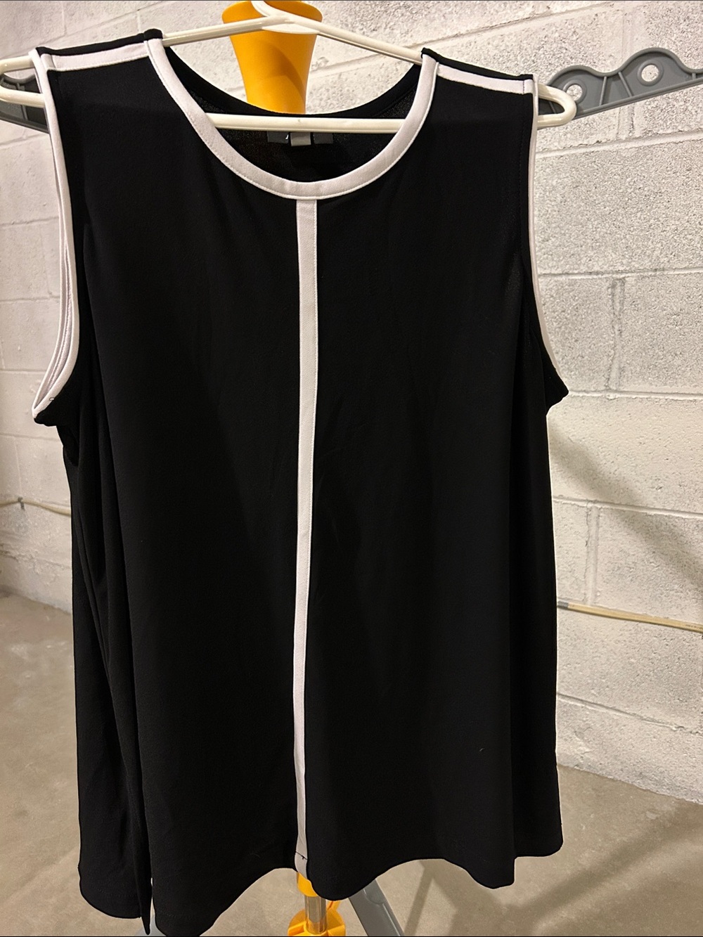 Alfani Black Top